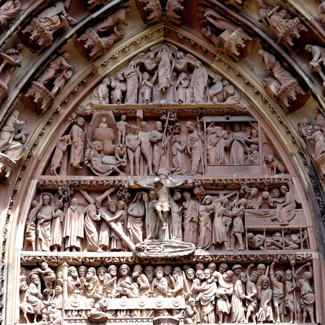 cathedral-2425348.jpg