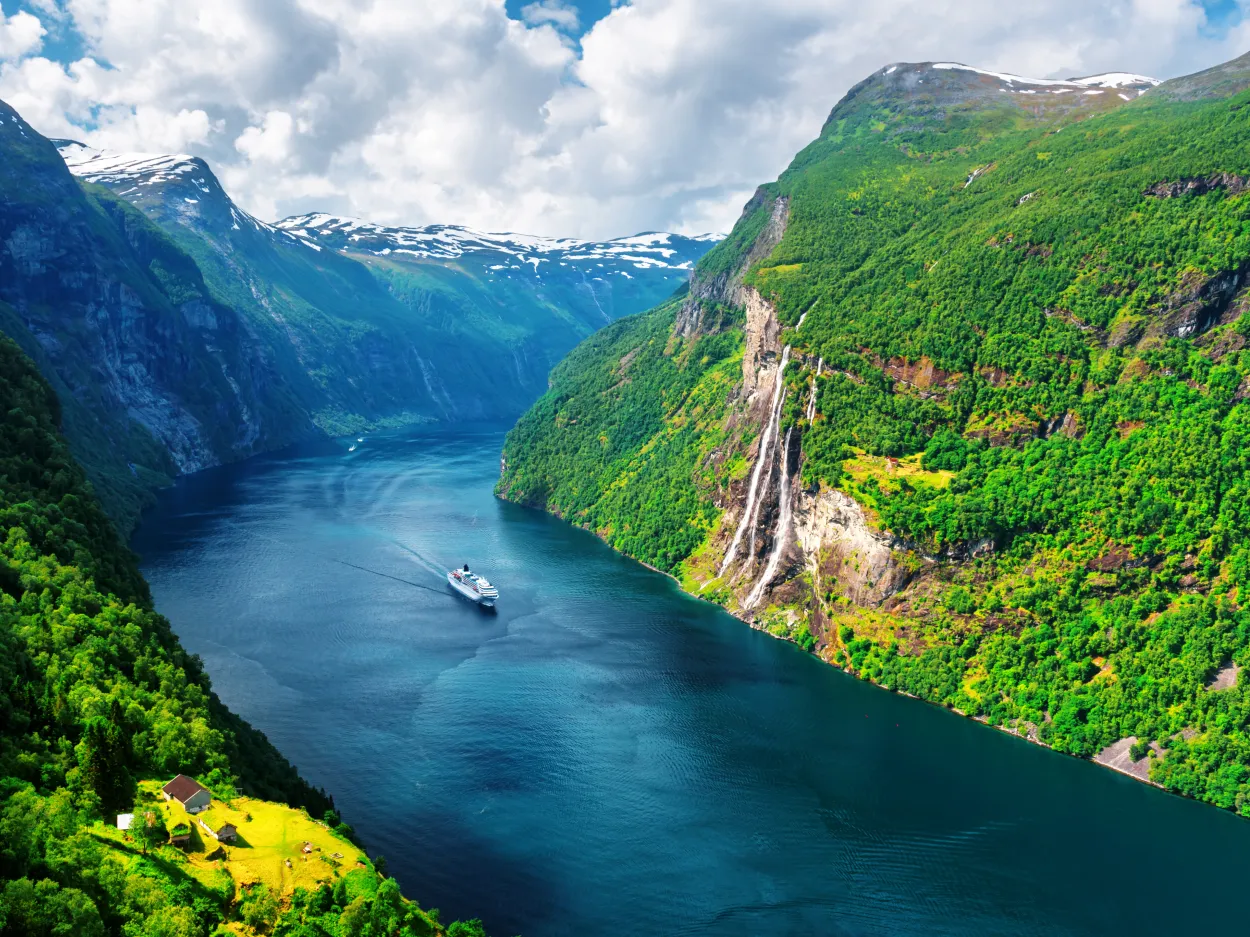 Norvegia-fiordo.jpg