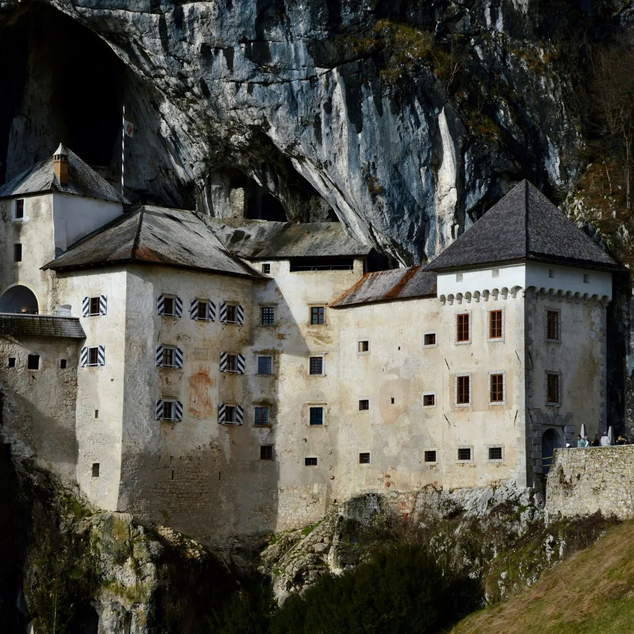 postumia castle.pdf_.jpg postumia castle.pdf_.jpg