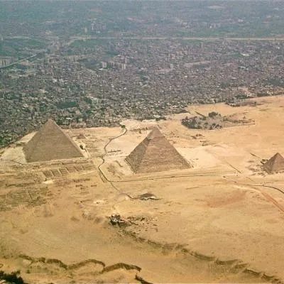 Cairo Piana di Giza piccola.jpg Cairo Piana di Giza piccola.jpg