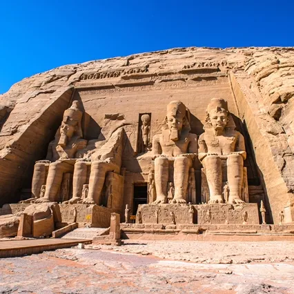 Abu Simbel-piccola.jpg Abu Simbel-piccola.jpg