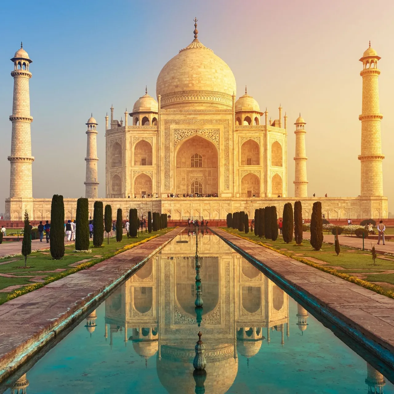 India - Taj Mahal 7 - small.jpg India - Taj Mahal 7 - small.jpg