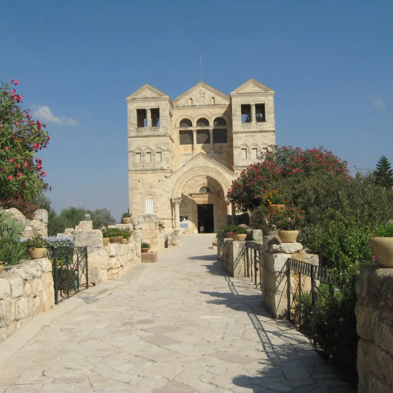 053-Monte-Tabor.jpg 053-Monte-Tabor.jpg