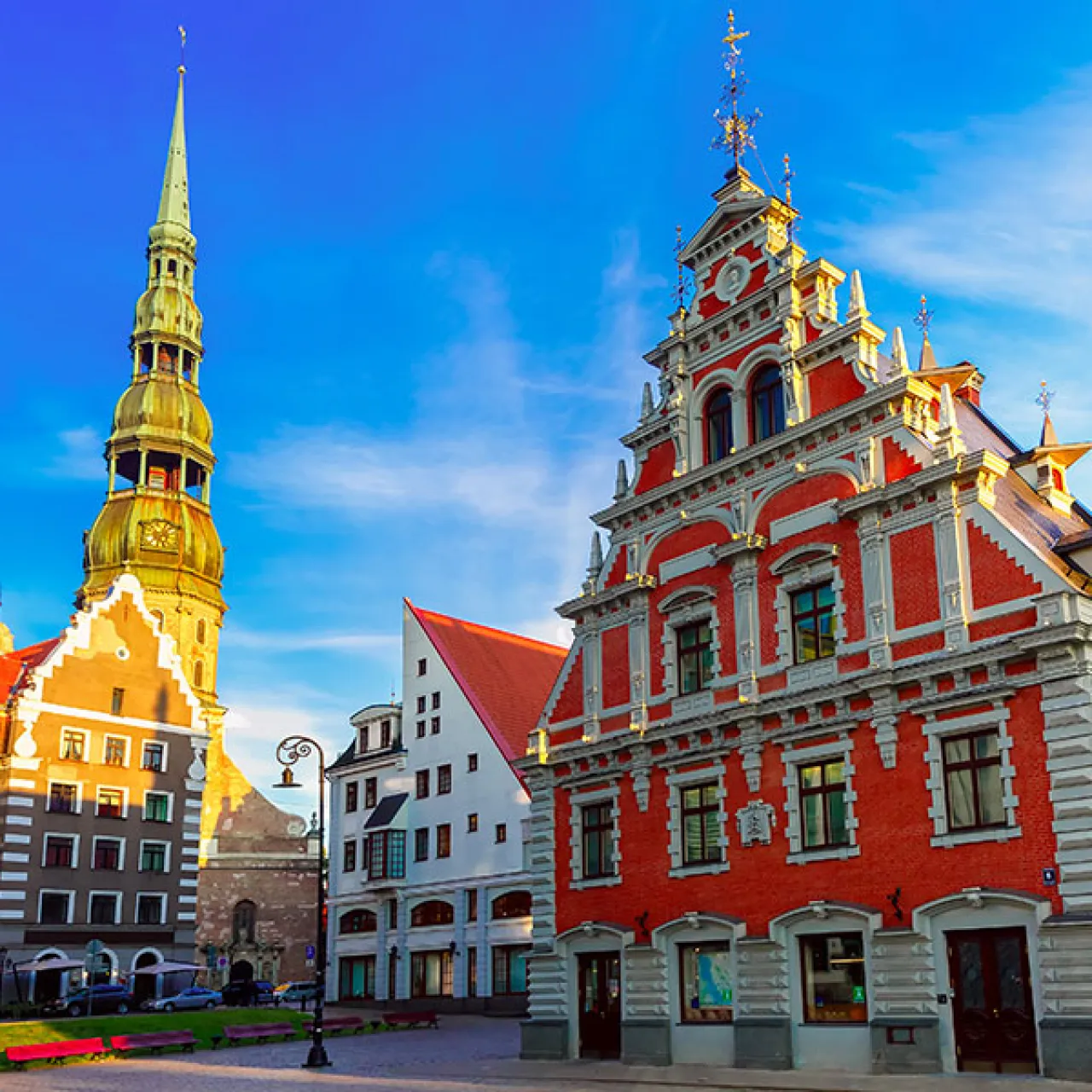city-hall-square-old-town-riga.jpg city-hall-square-old-town-riga.jpg