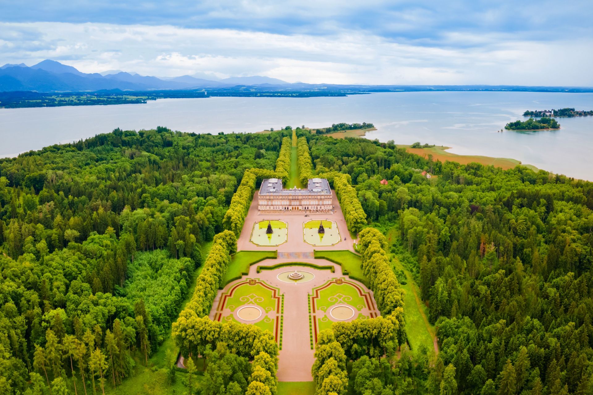 Castello Herrenchiemsee SMALL.jpg