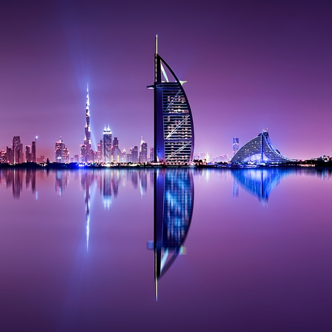Dubai by night.jpg