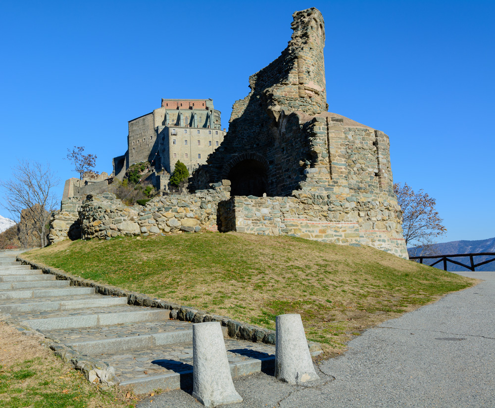 Sacra-di-San-Michele.jpg