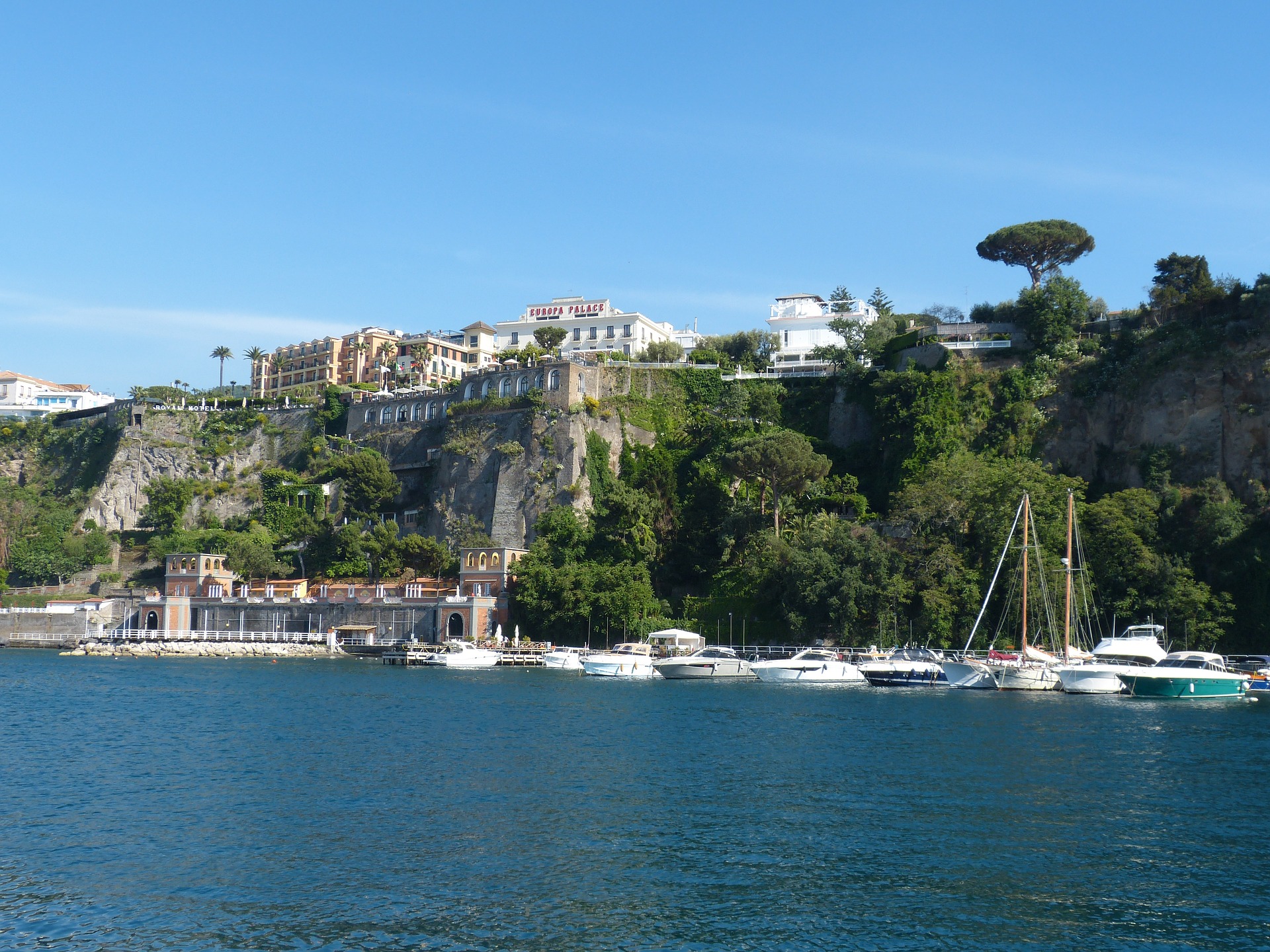 sorrento-2579558_1920.jpg