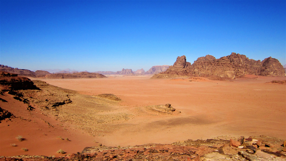 wadi-rum-2388165.jpg