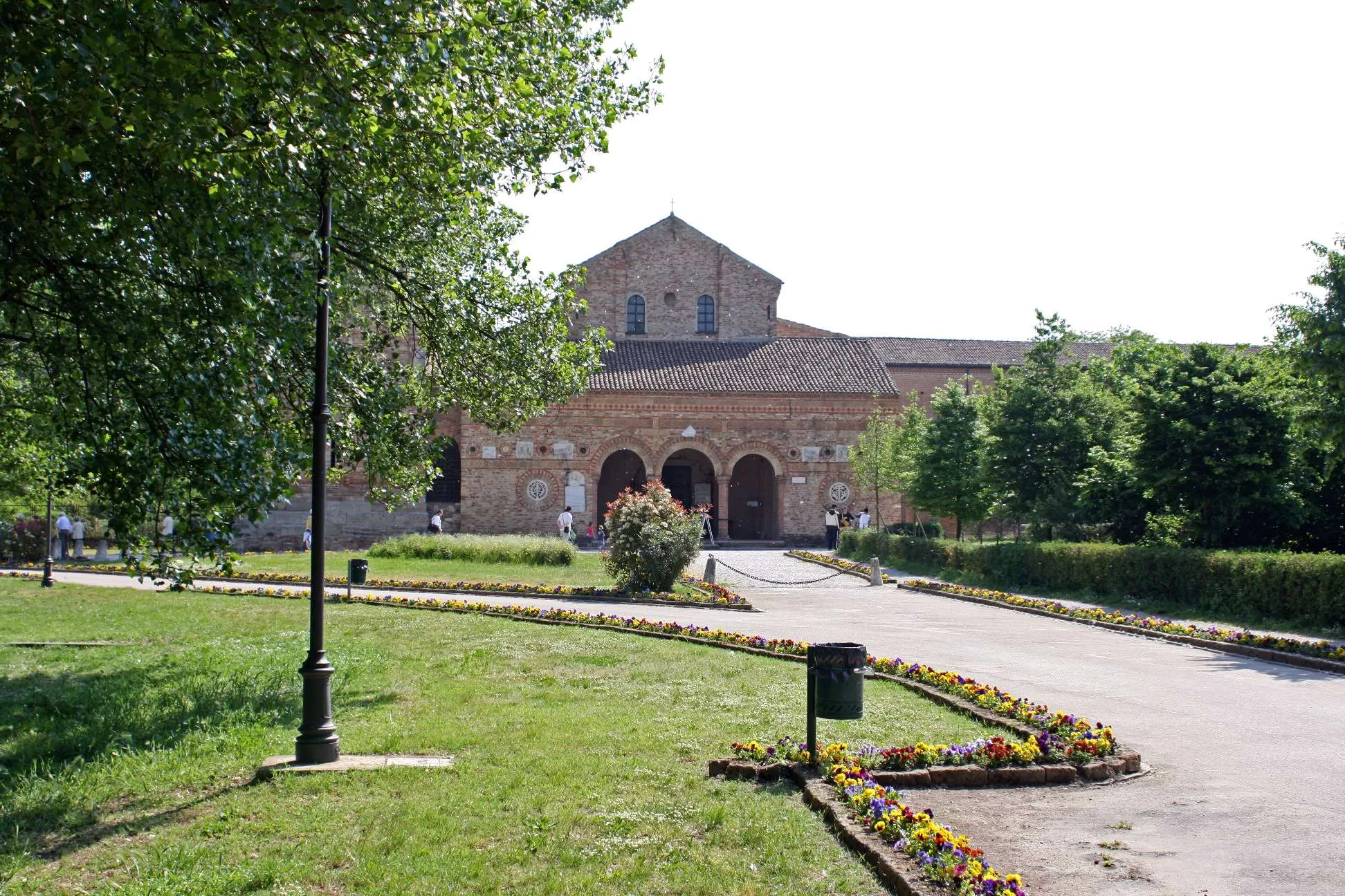 Abbazia_di_Pomposa_cop.jpg
