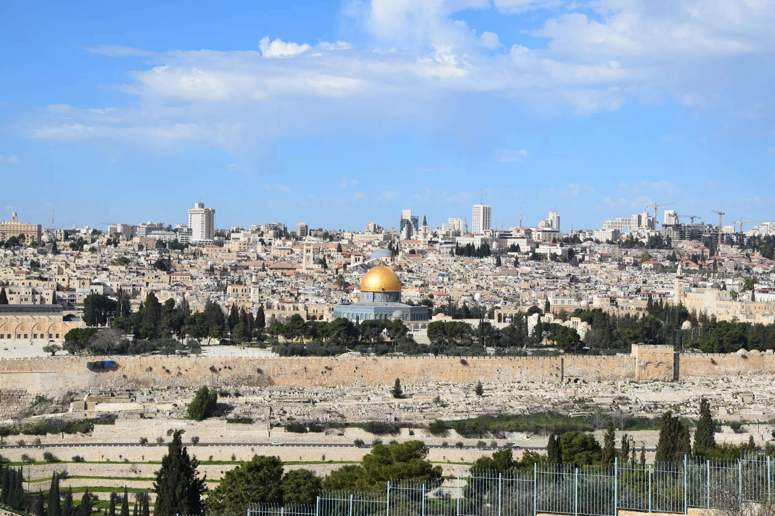 jerusalem-650436.jpg